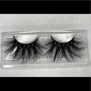 Eyelashes(read description)